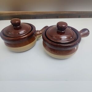 Set Of 2 Vtg. Clay/Earthenware‎ Soup Crocks W/Lids & Handle.